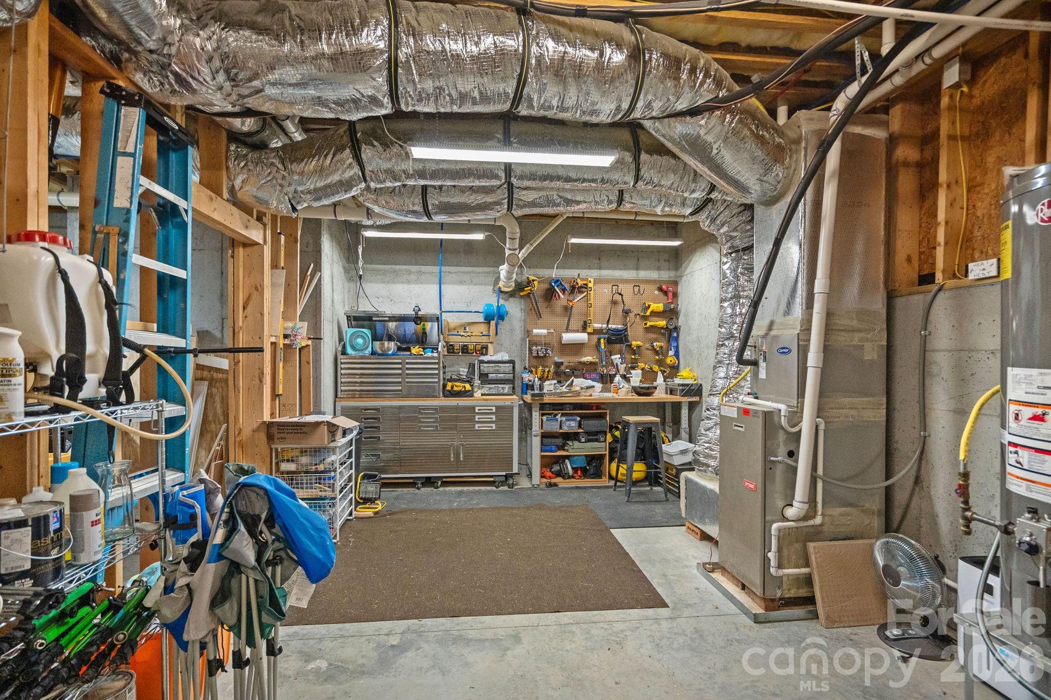 Treetops At Cowans Ford - Residential