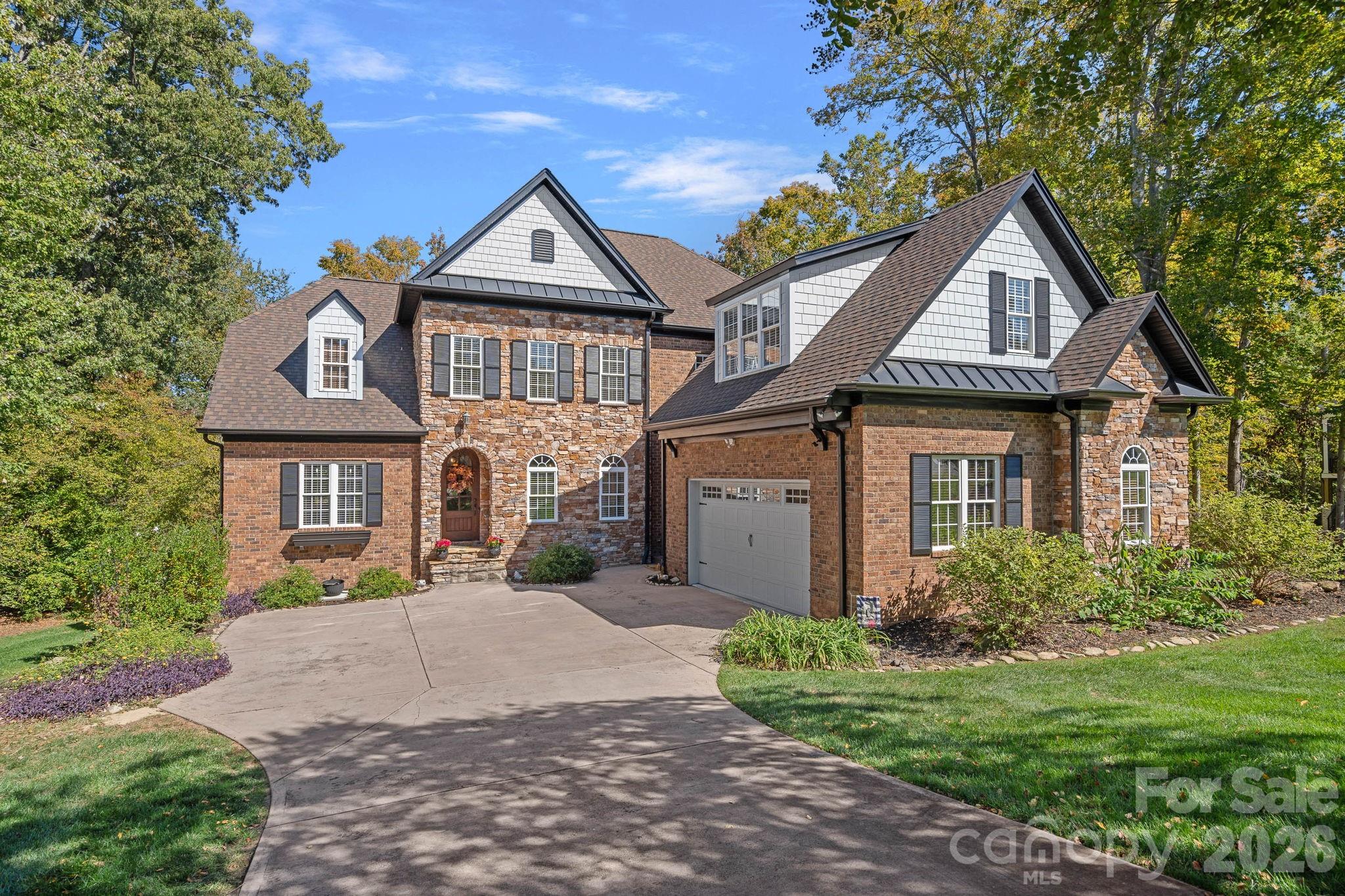 Treetops At Cowans Ford - Residential