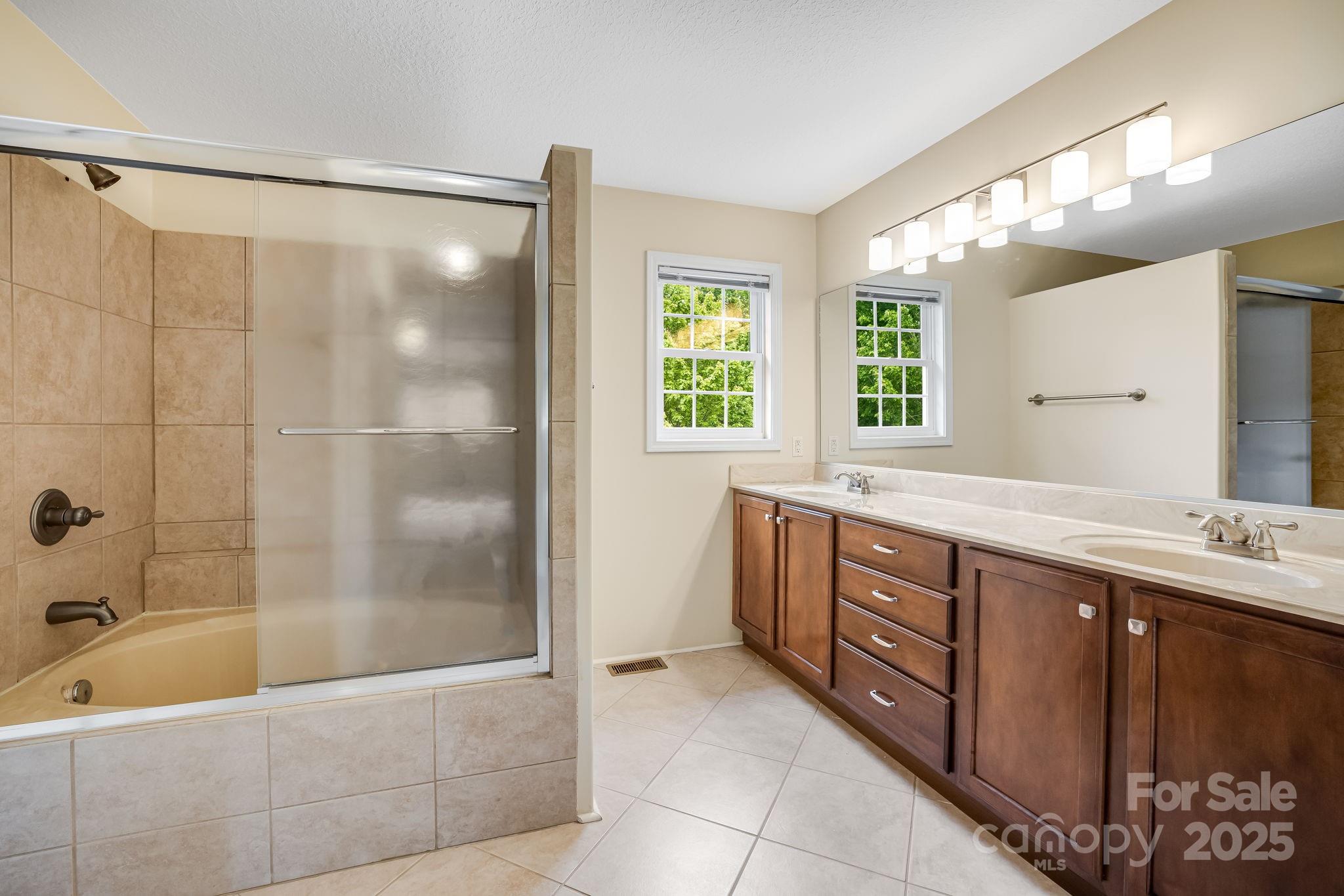 Royal Pines Village - Residential