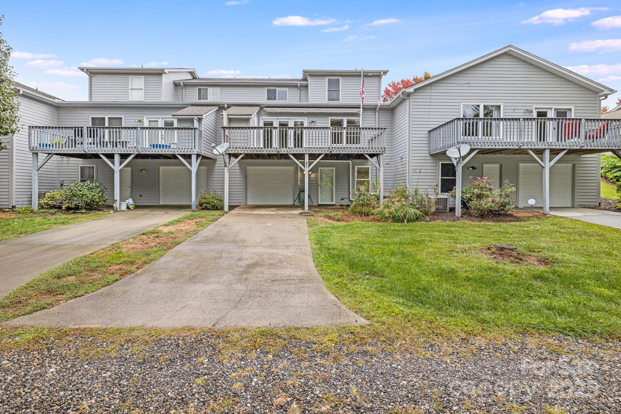 Royal Pines Village - Residential