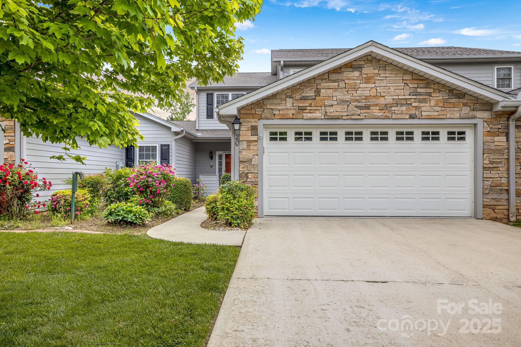 Royal Pines Village - Residential