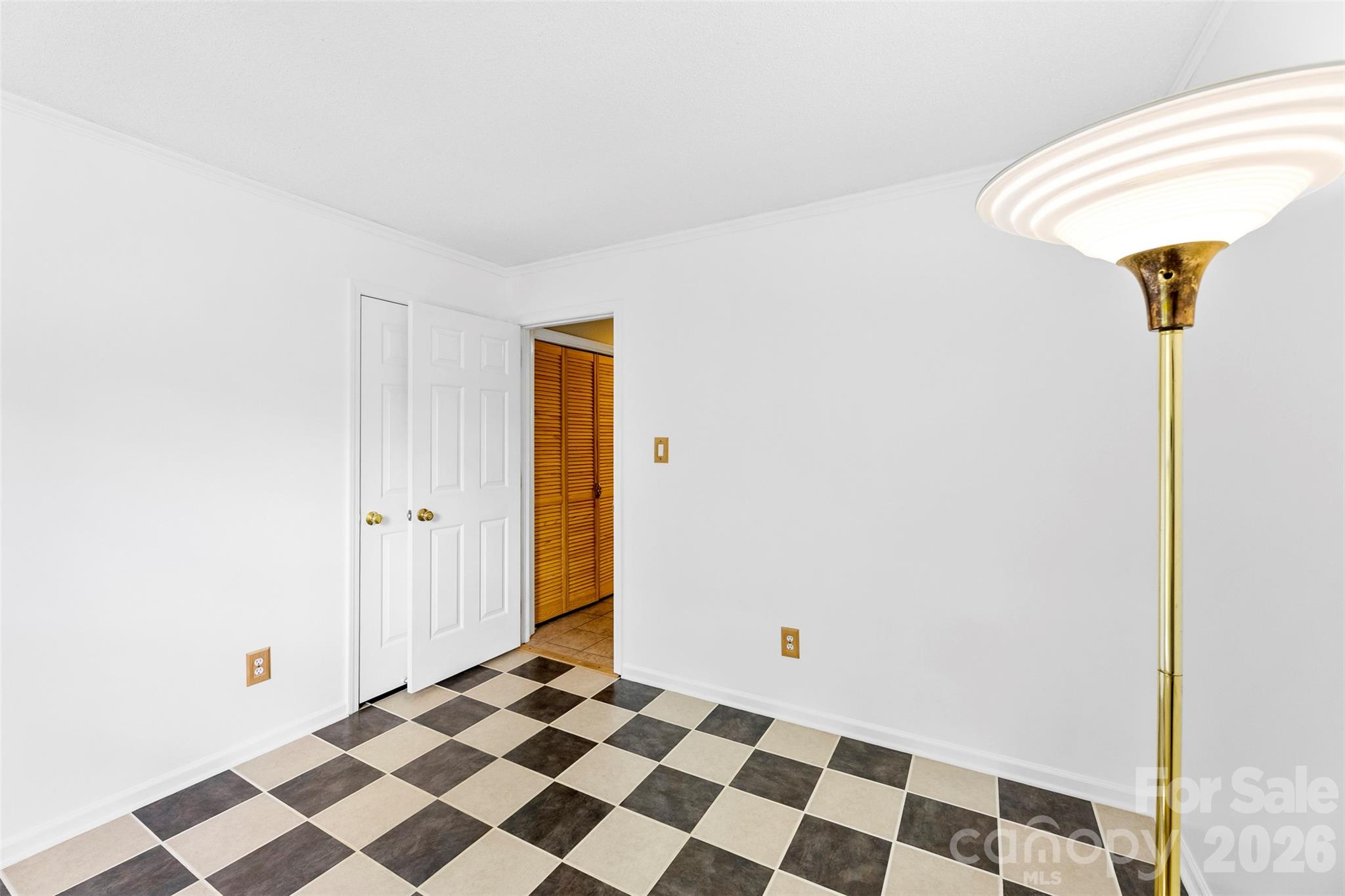 Wiltshire Manor - Residential