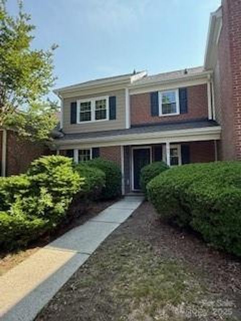 9125 N Vicksburg Park Court Charlotte NC 28210