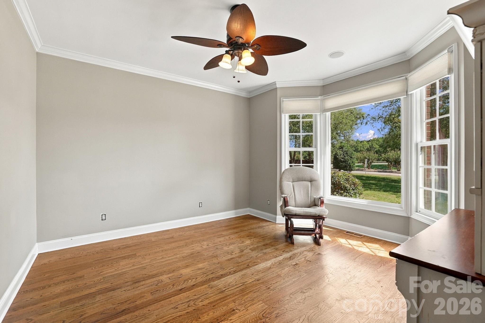 1304 Glenview Lane