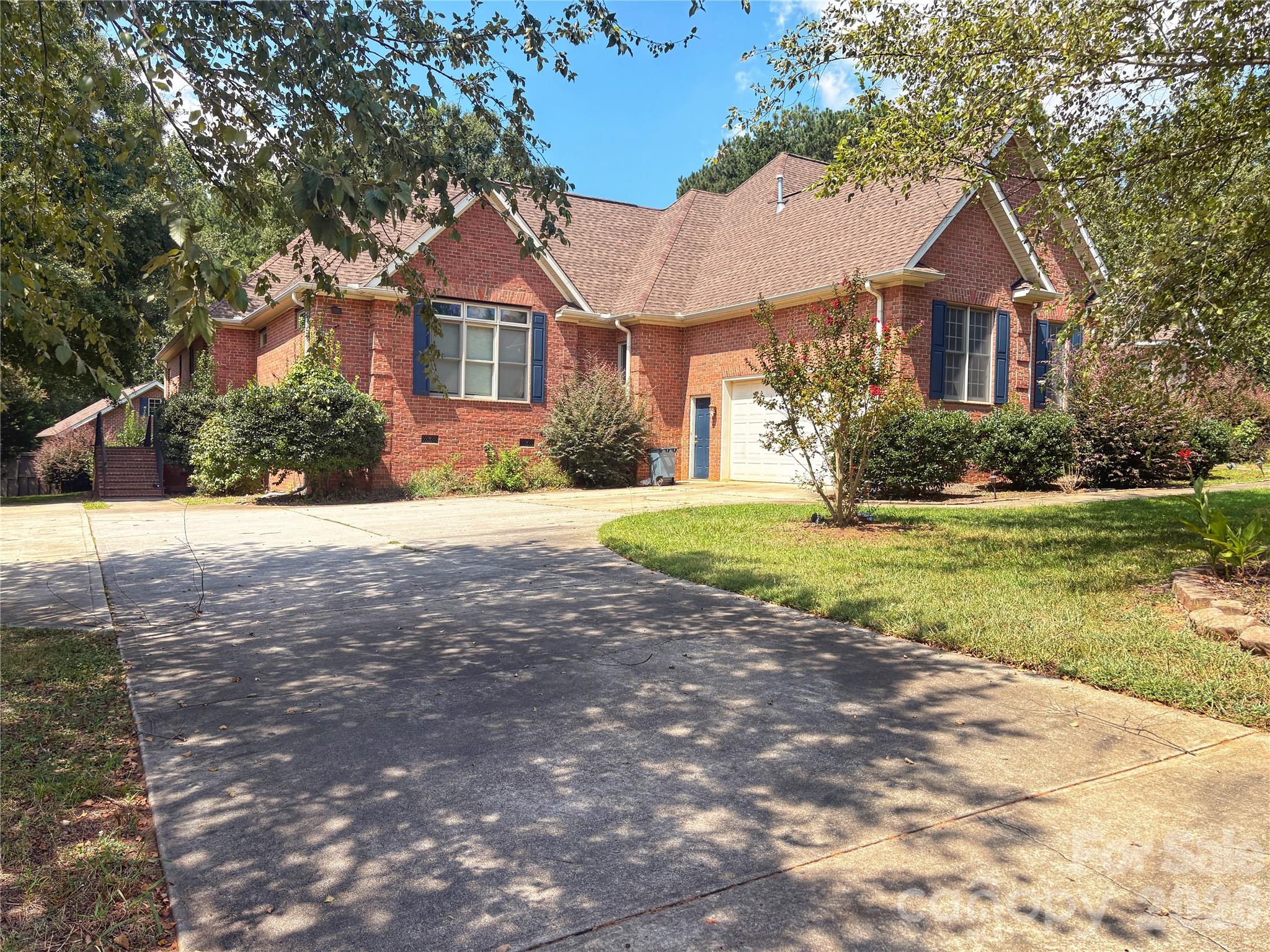 1304 Glenview Lane