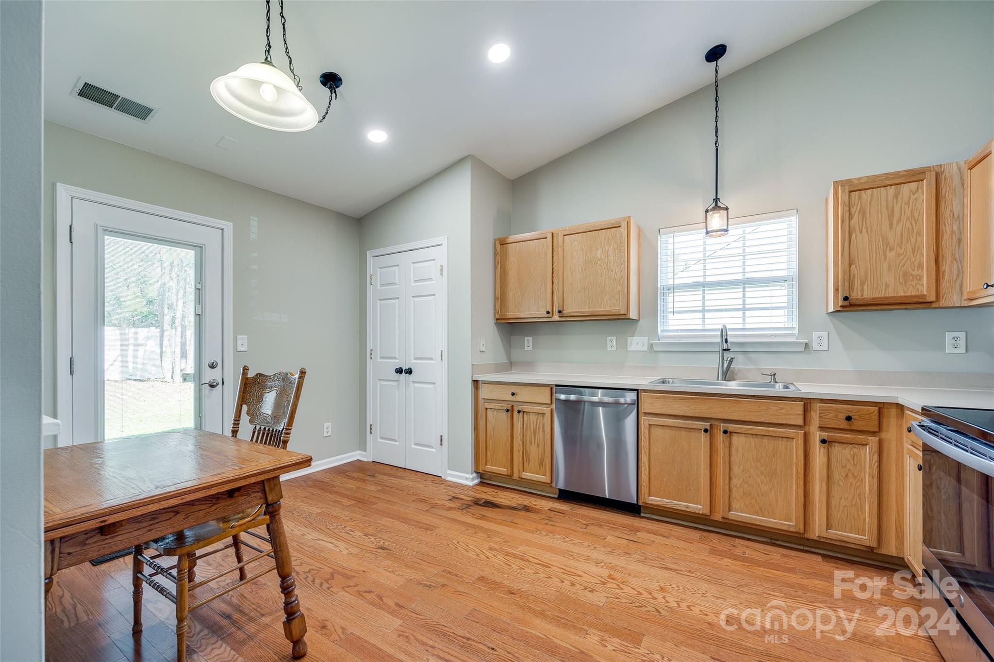 Holly Hill - Residential