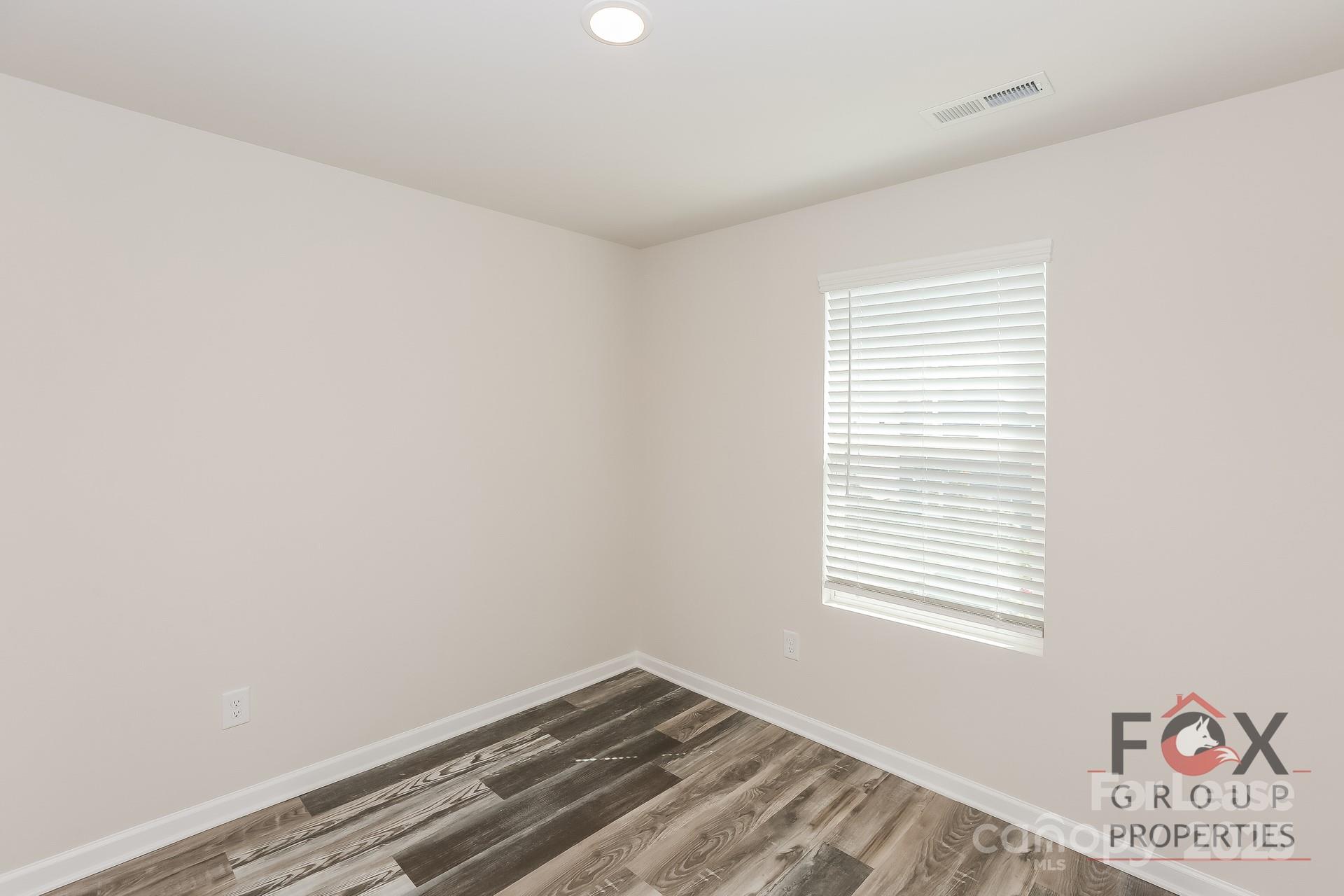 Dogwood Trail - Residential Lease