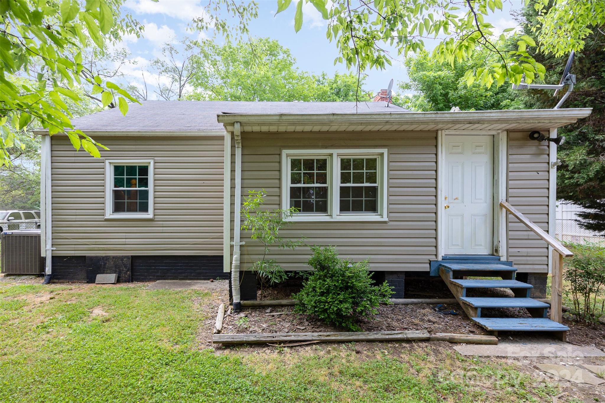 Elliott Heights - Residential