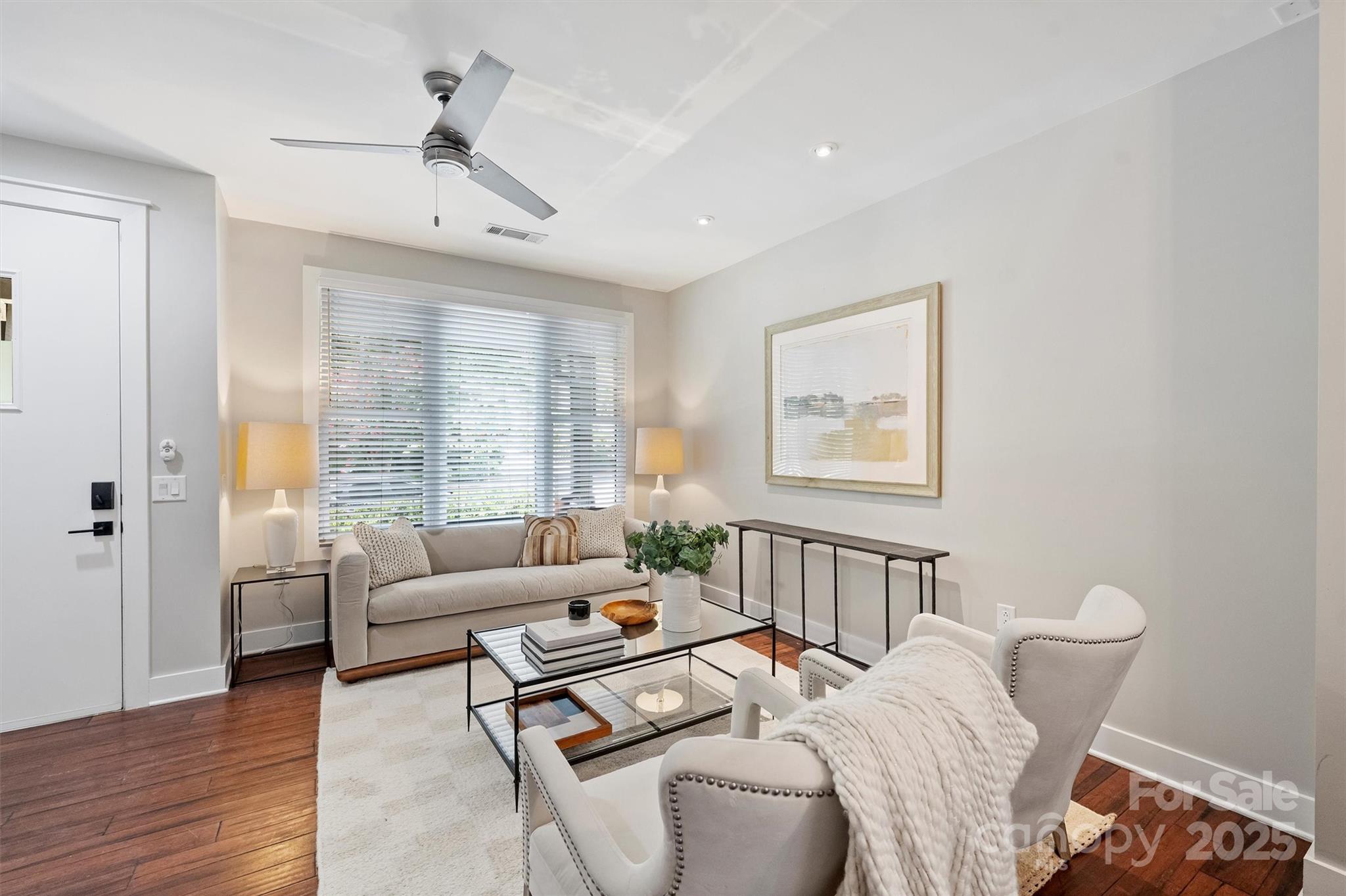 317 E Tremont Avenue E 102