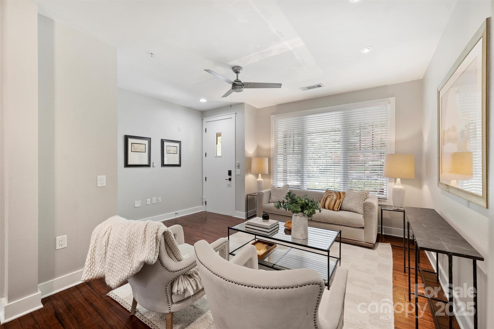 317 E Tremont Avenue E 102