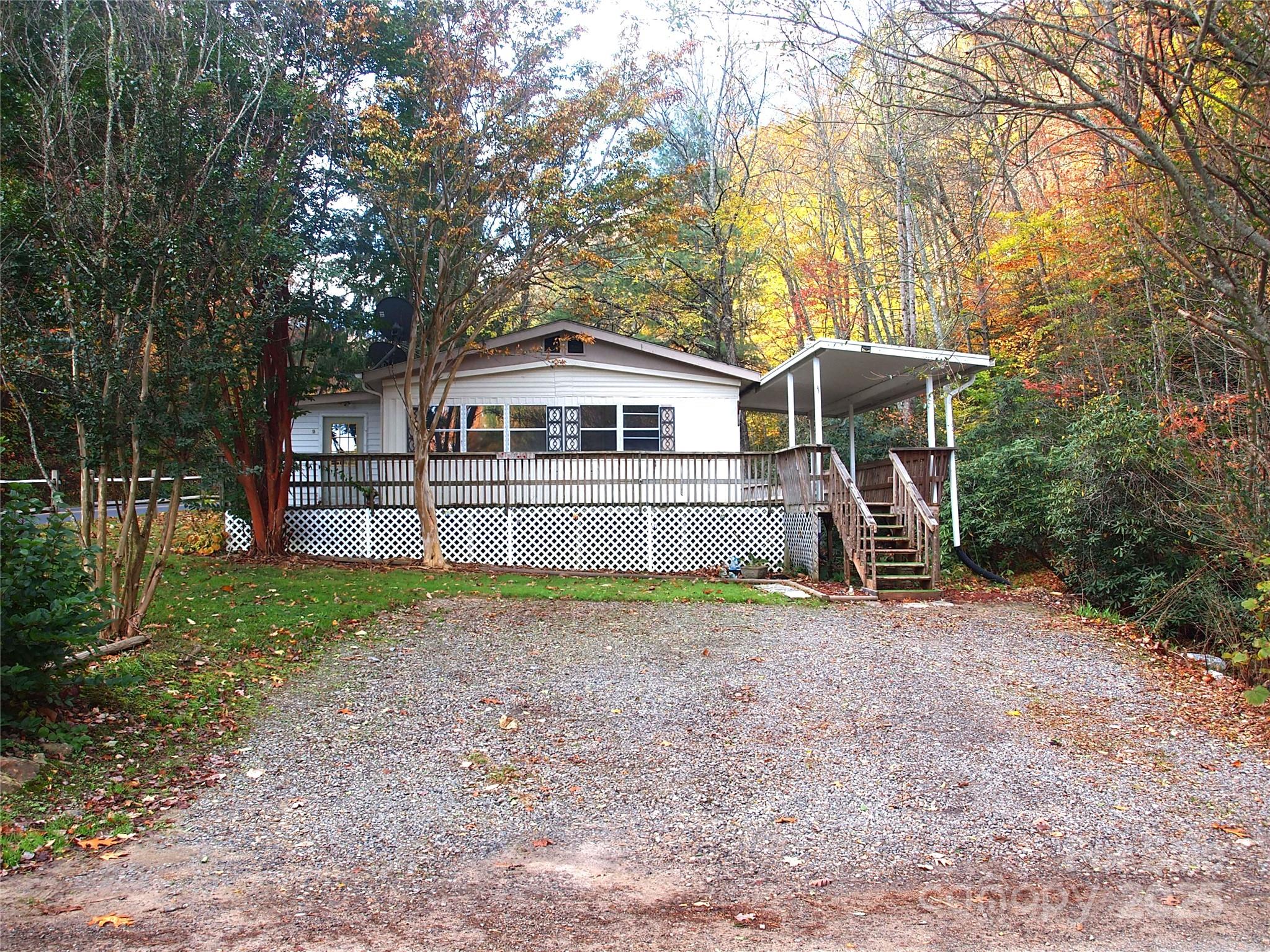 9 Smokey Cove Road
