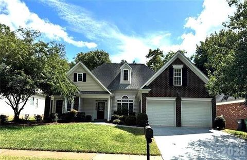 Photo of 1113 Moray Court, Charlotte, NC 28211 (MLS # 4360252)