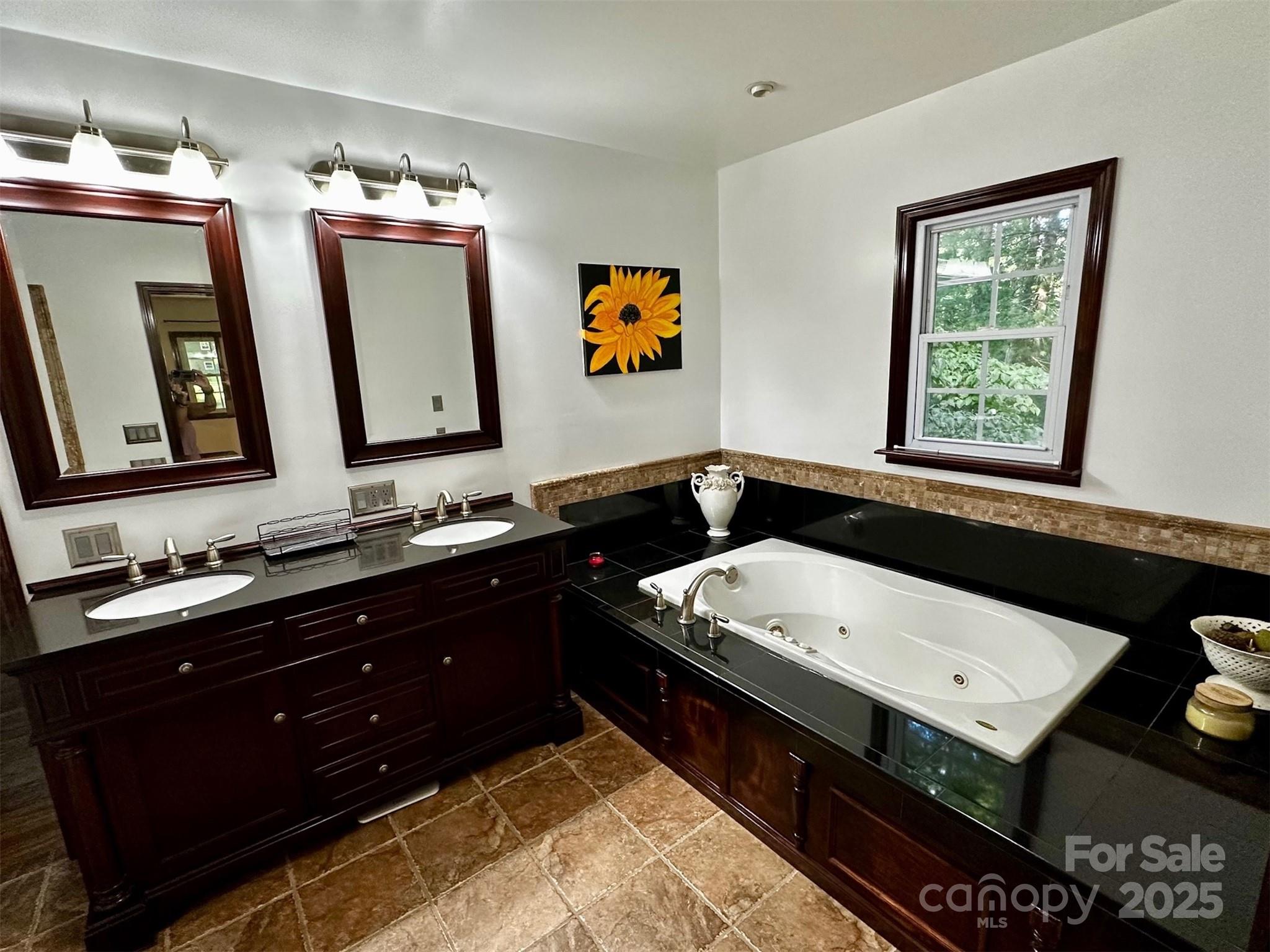 Stoney Mtn Estates - Residential