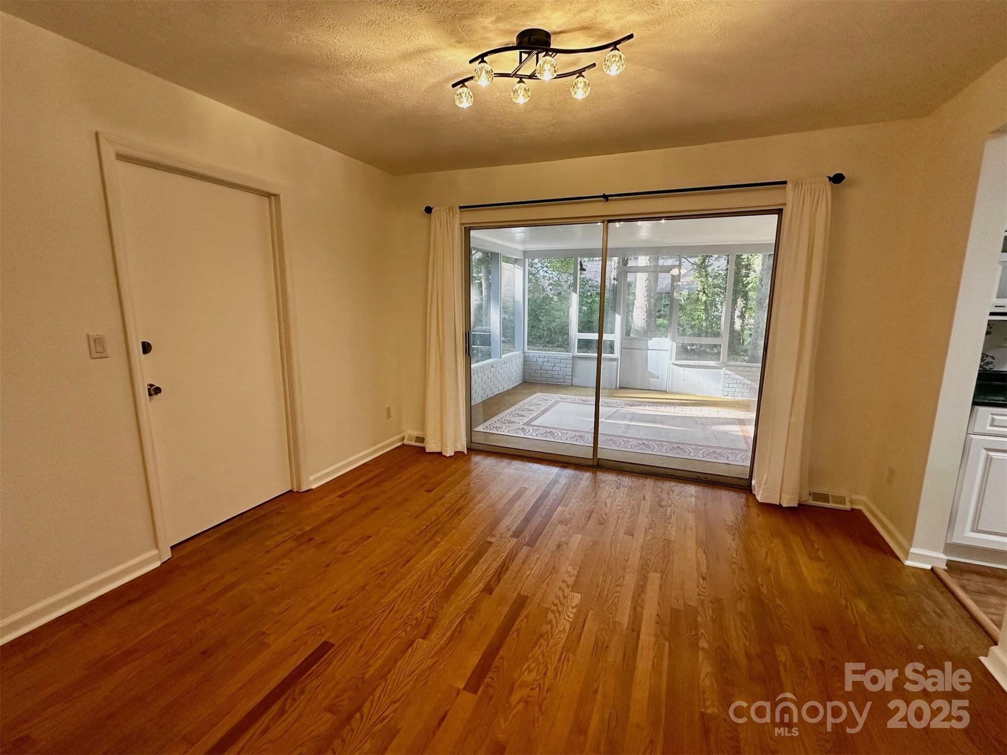 Stoney Mtn Estates - Residential