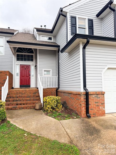 8729 Fox Chase Lane Charlotte NC 28269