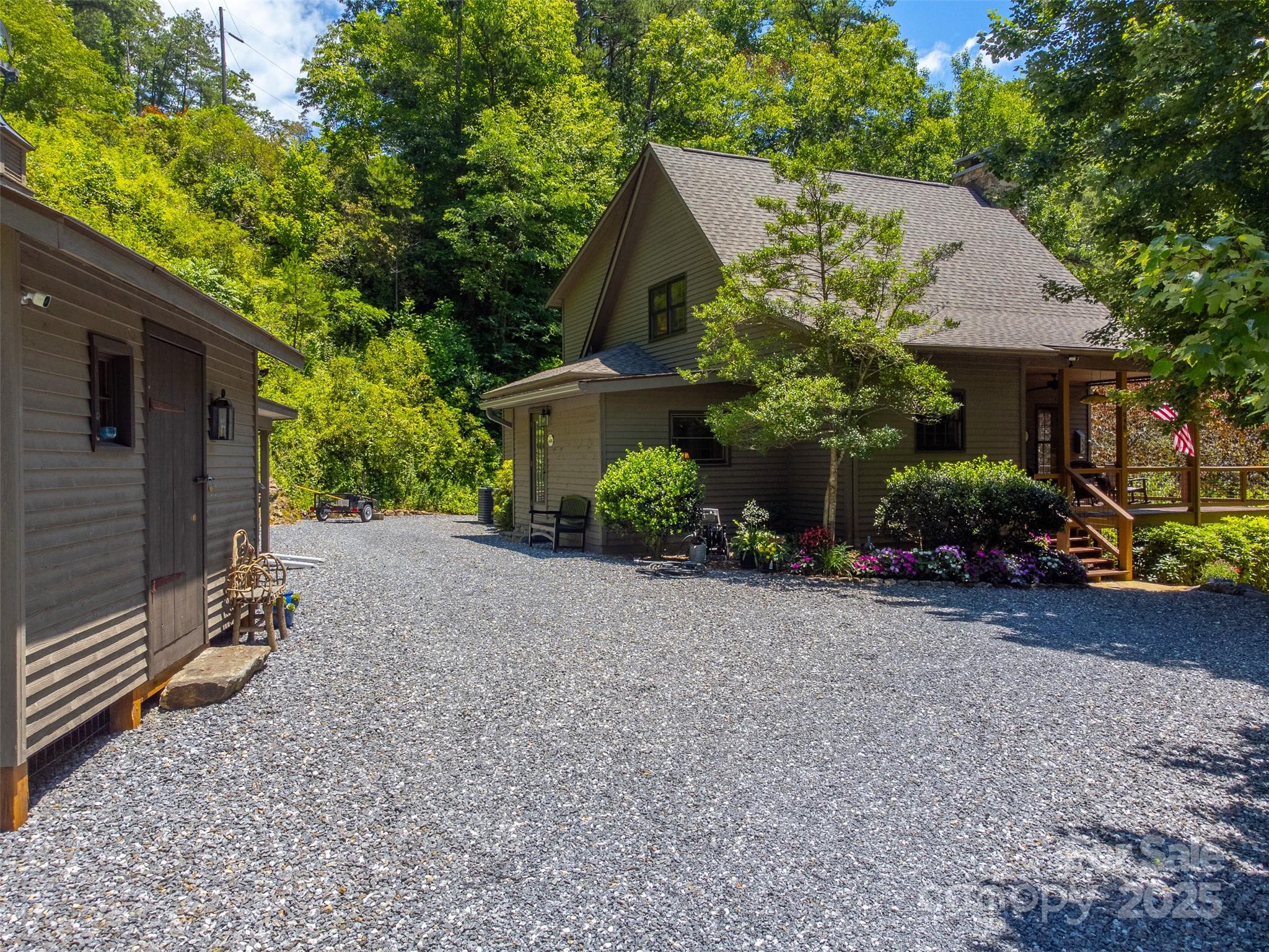 846 Duckback Trail