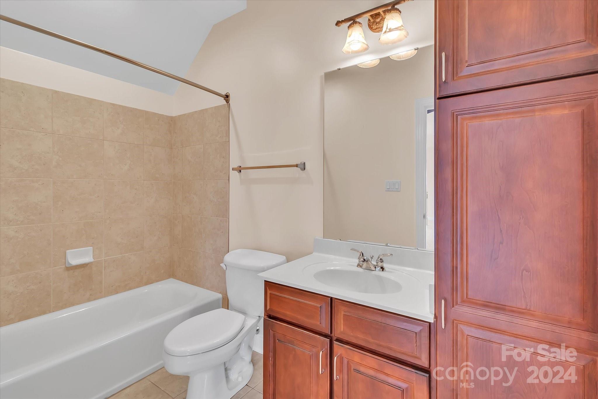 Joslin Pointe - Residential