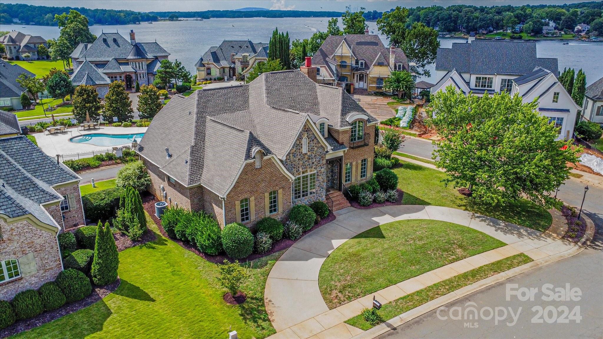 Joslin Pointe - Residential