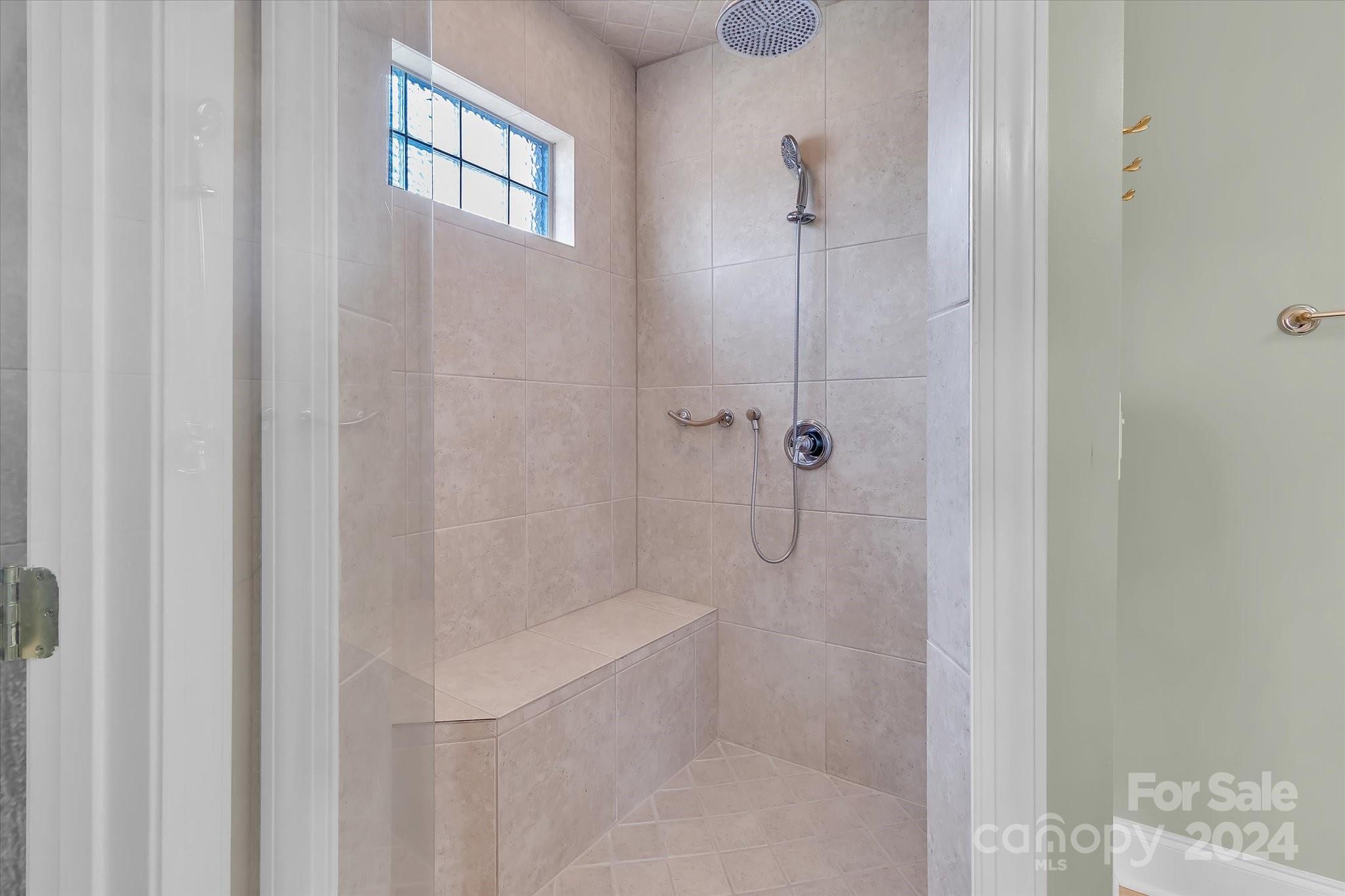 Joslin Pointe - Residential