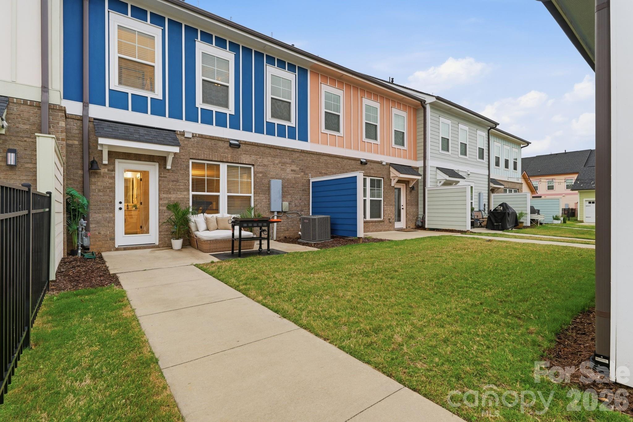 Riverwalk - Residential