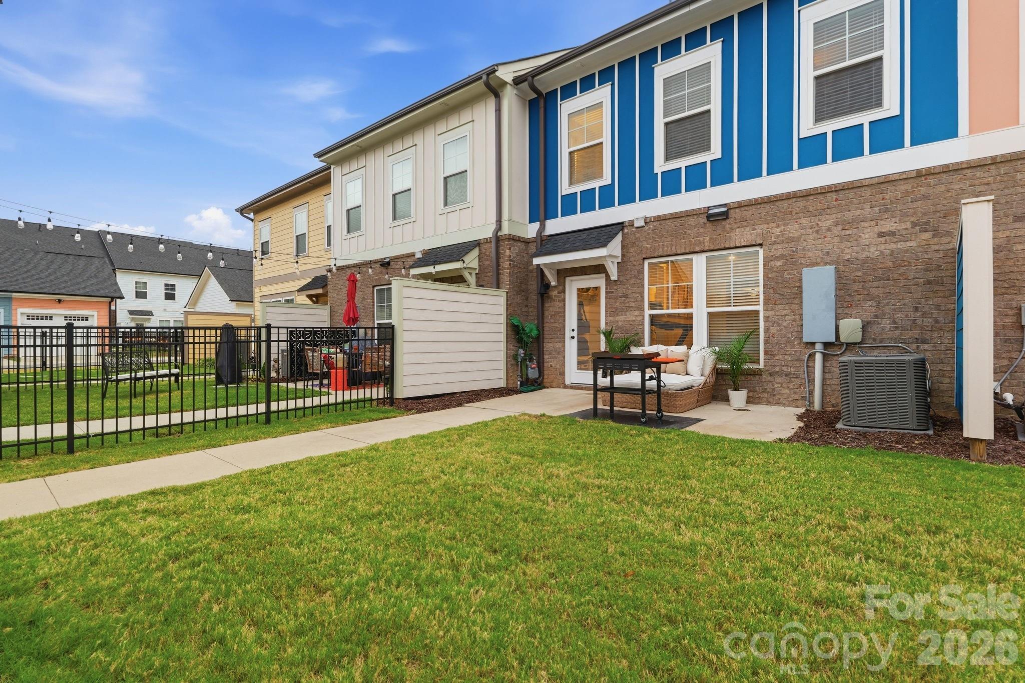Riverwalk - Residential