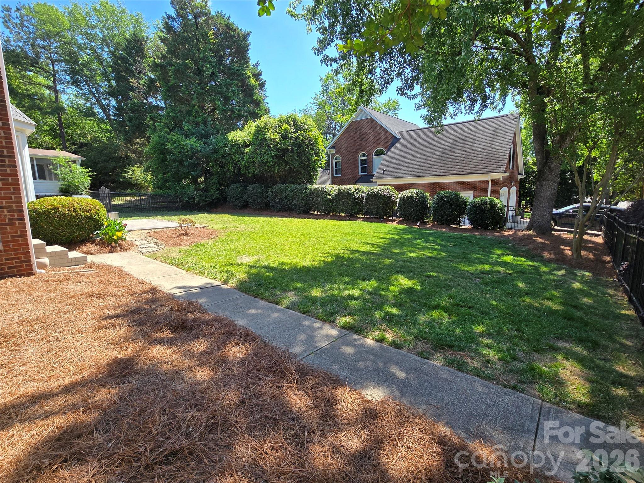 Cameron Wood - Residential