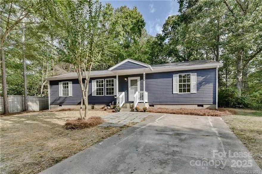 Discover the perfect urban retreat in this 3-bedroom, 2-bathroom ranch-style home. Its open layout effortlessly connects living, dining, and kitchen areas, while the private backyard offers a peaceful escape just minutes from uptown Charlotte. Modern updates shine in the remodeled kitchen with stainless steel appliances and sleek granite countertops, as well as in the refreshed bathrooms. Experience the best of city living with comfort and style!