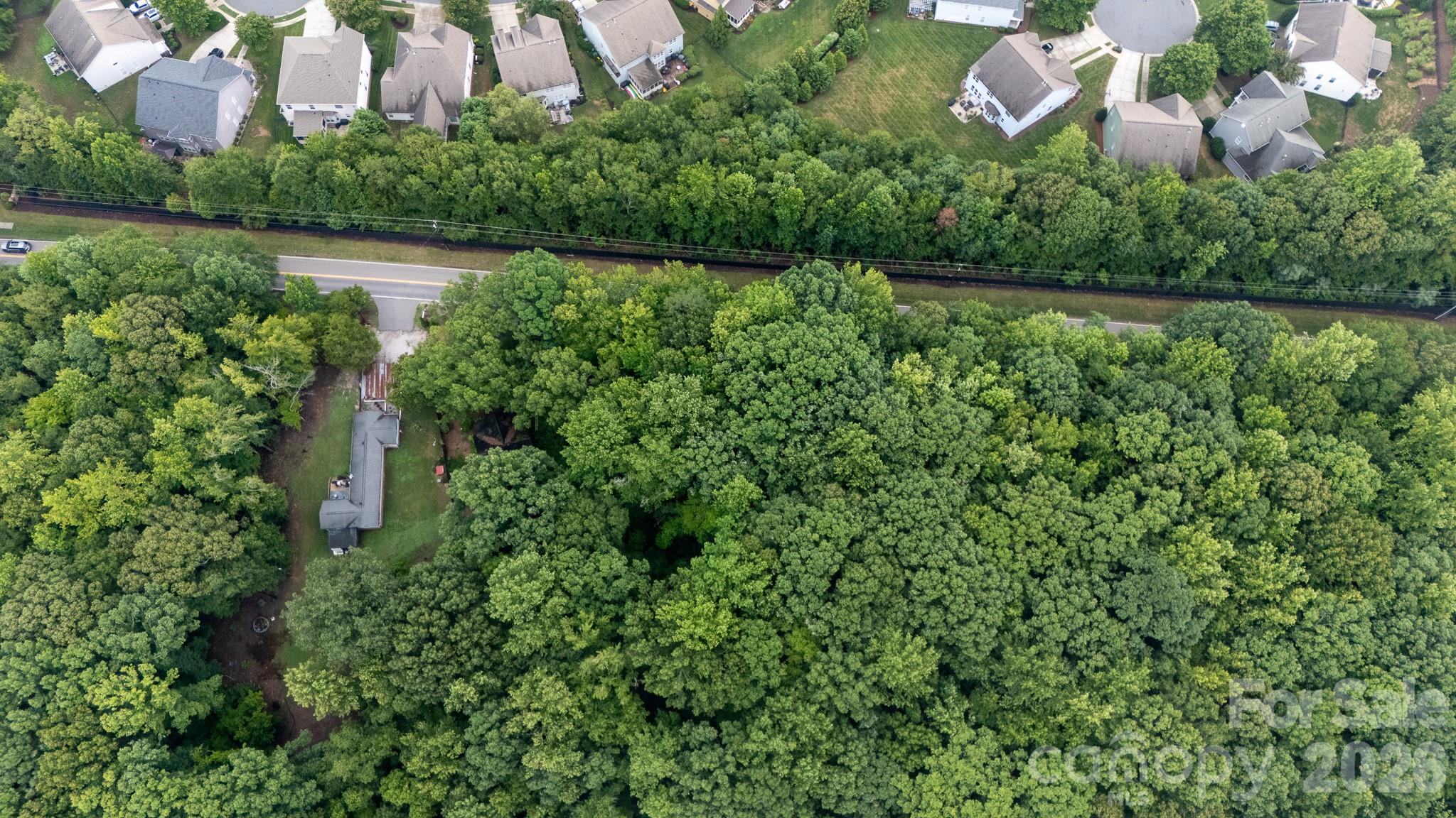 8877 Possum Hollow Road