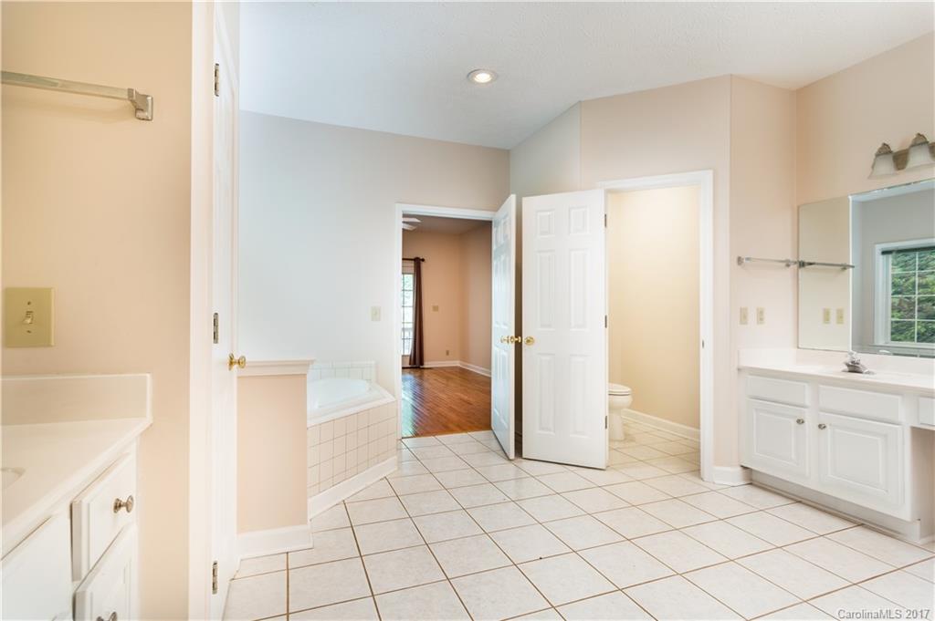 Mills Pointe - Residential