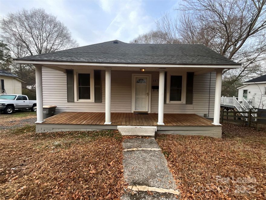 Welcome to 607 Forest Avenue, in Kannapolis! Charming 2-bedroom, 1-bath home ready for move-in! Enjoy a spacious living room with built-ins, a large kitchen with appliances, and bedrooms with generous closet space. A separate laundry area adds convenience, and the large backyard is perfect for relaxing or entertaining. Located near Downtown Kannapolis with shops, restaurants, and events, Village Park with trails and a carousel, and Atrium Health Ballpark for sports and entertainment. Shopping, groceries, and major roadways are all easily accessible.
Don’t wait, schedule your viewing today! When applying to our properties, tenant agrees to accept the property in presented conditions as-is. If not viewed prior to accepting tenancy, tenant agrees to accept the conditions as-is.