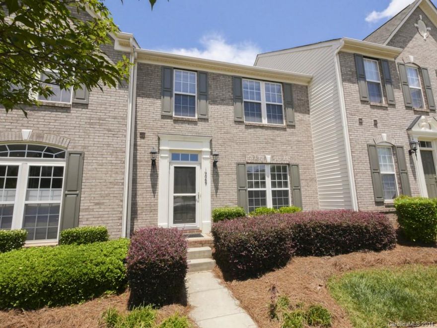 This is the one and ready now! Gorgeous & upgraded townhome with two car garage and patio yard in lake community with boat ramp & day slip. Beautiful gourmet kitchen featuring granite counter tops, upgraded cherry cabinets, gas cooktop, GE Pro stainless steel appliances, eat-in bar area, wood and tile floors, nice master suite with trey ceiling and large walk in closet. Beautiful master bath. Excellent location. Walk to lake, pool, Jetton Park, restaurants & shopping.