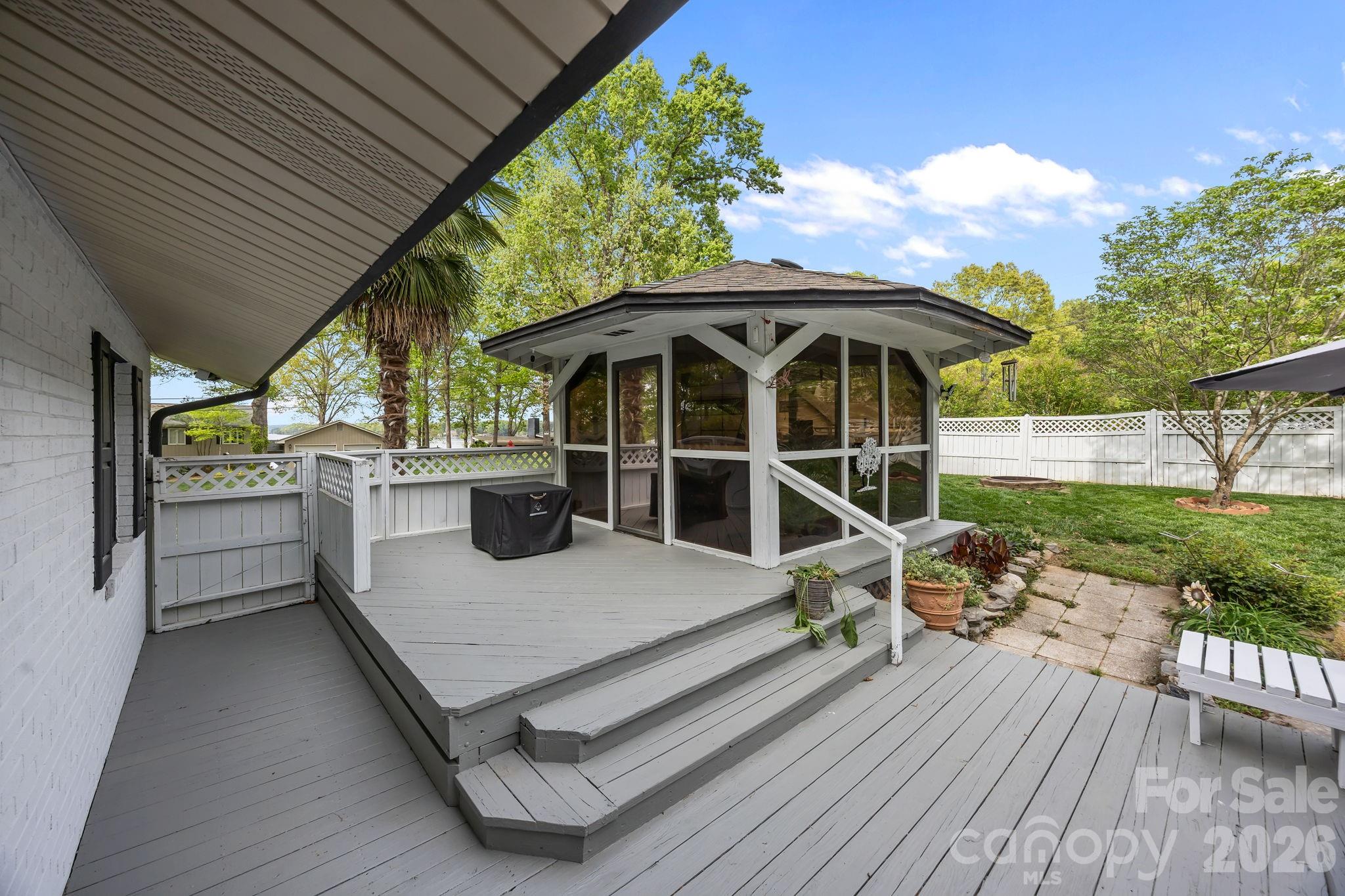 Turner Beach - Residential