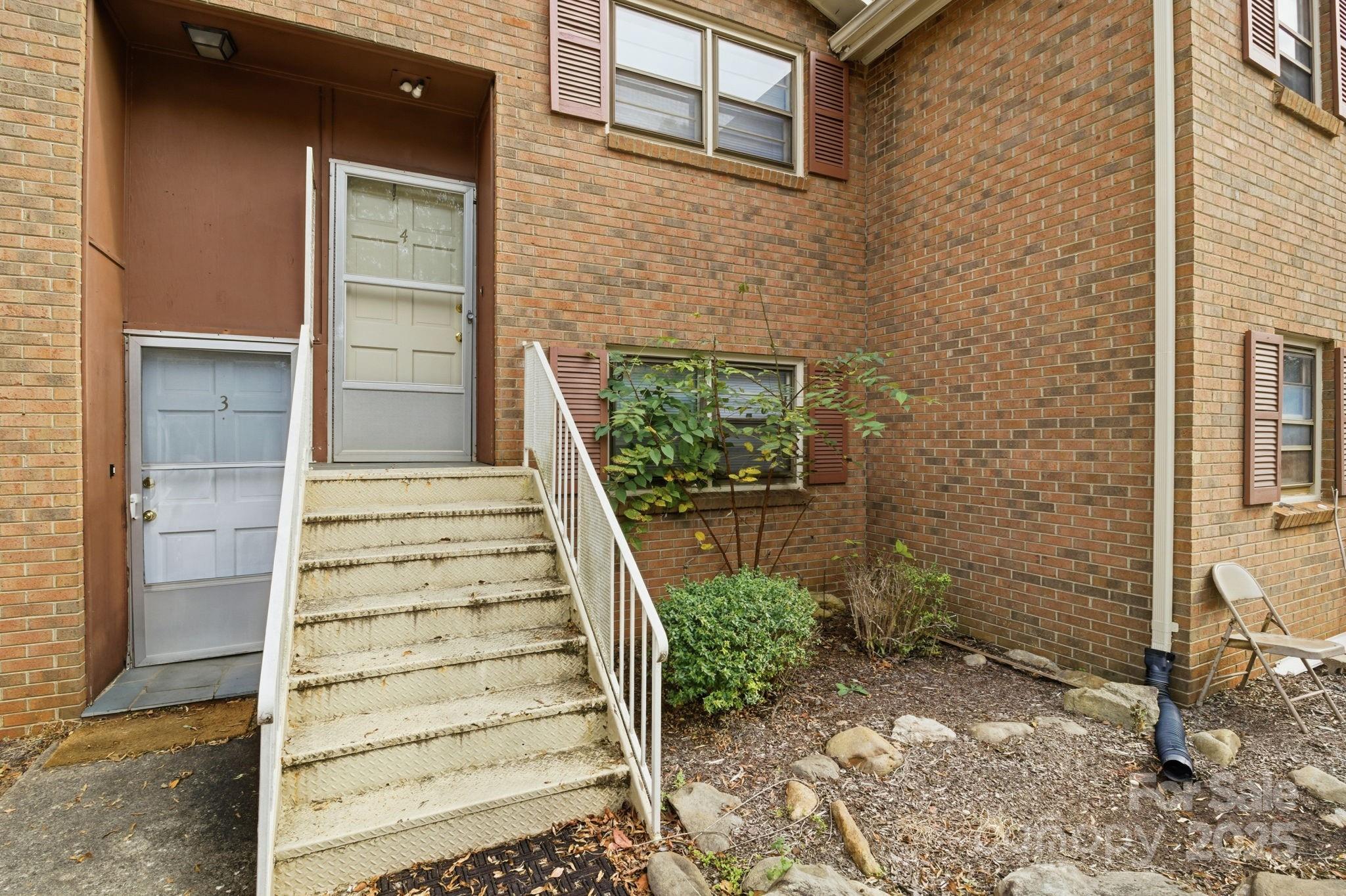 3770-3776 County Home Road