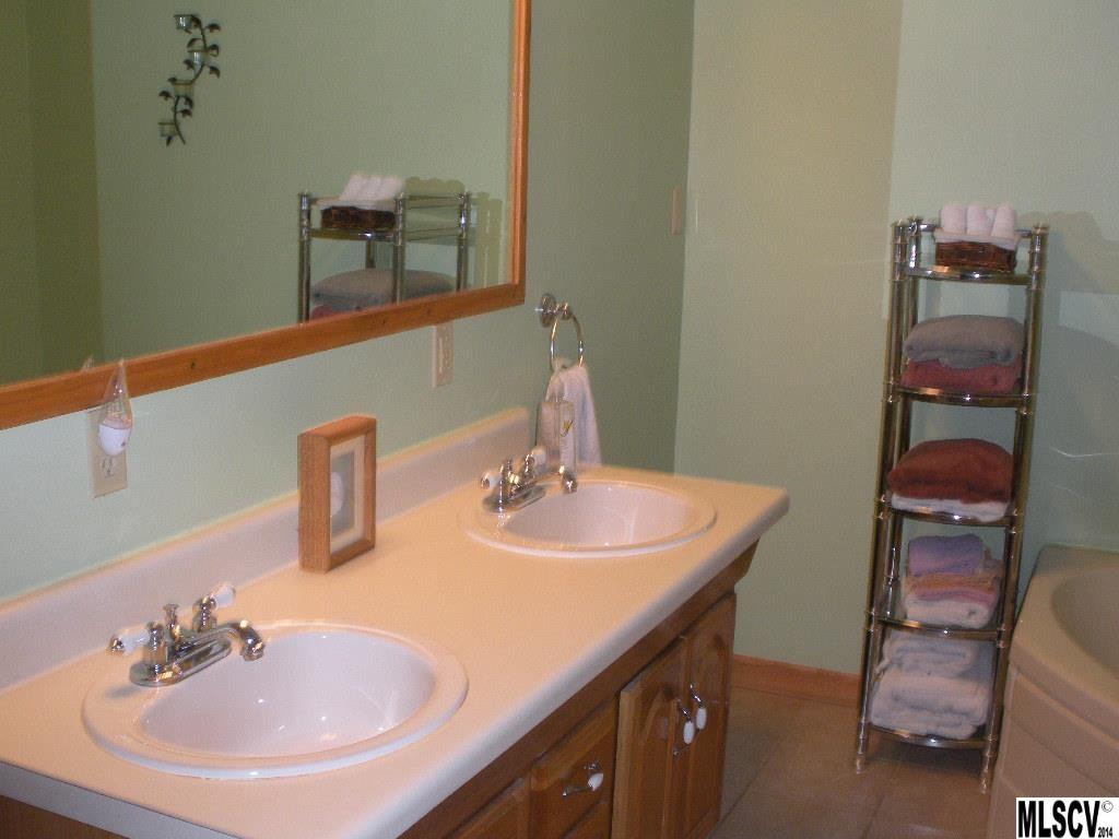 Tanglewood Park - Residential