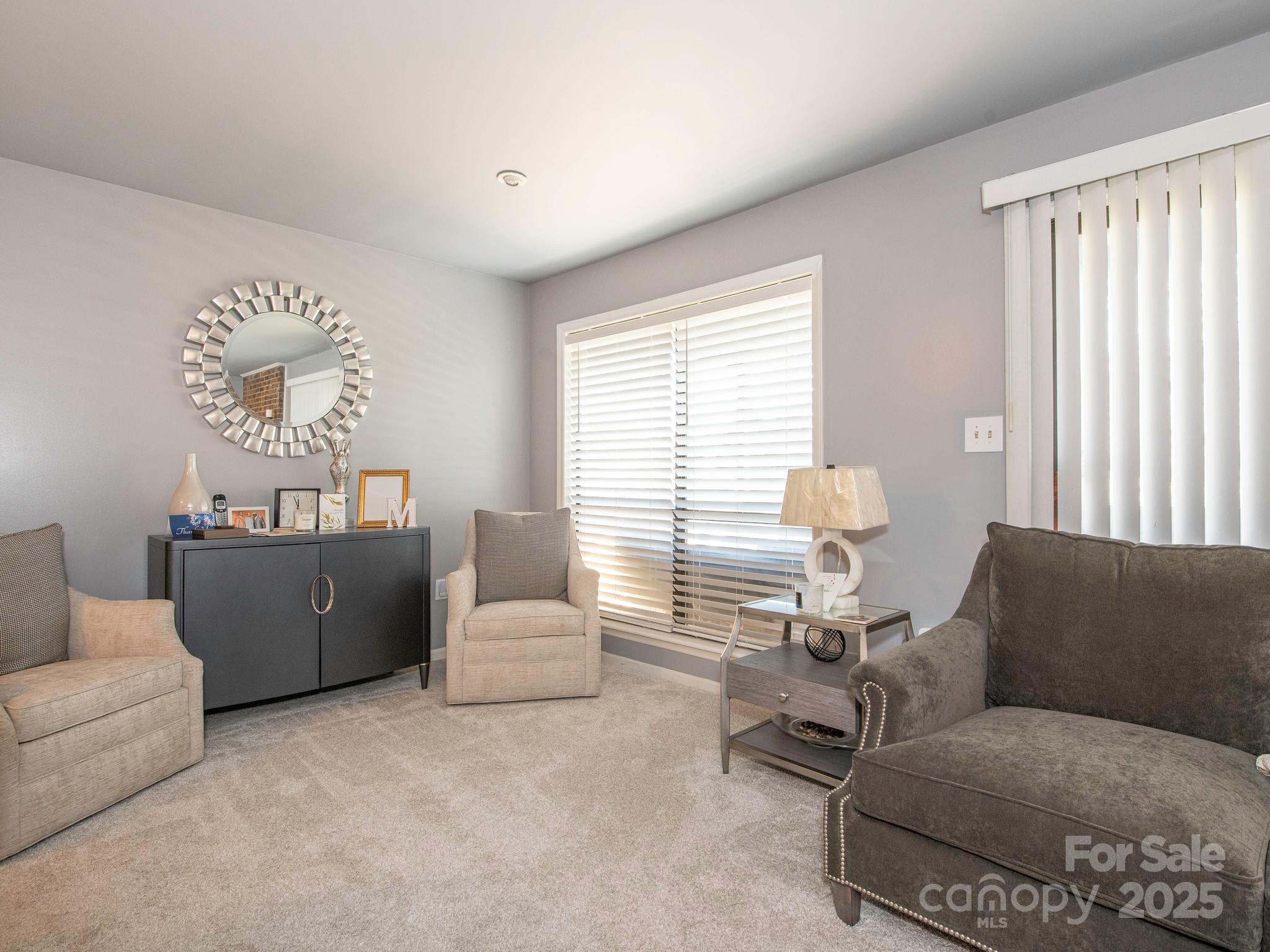 5719 Dockside Drive 1102