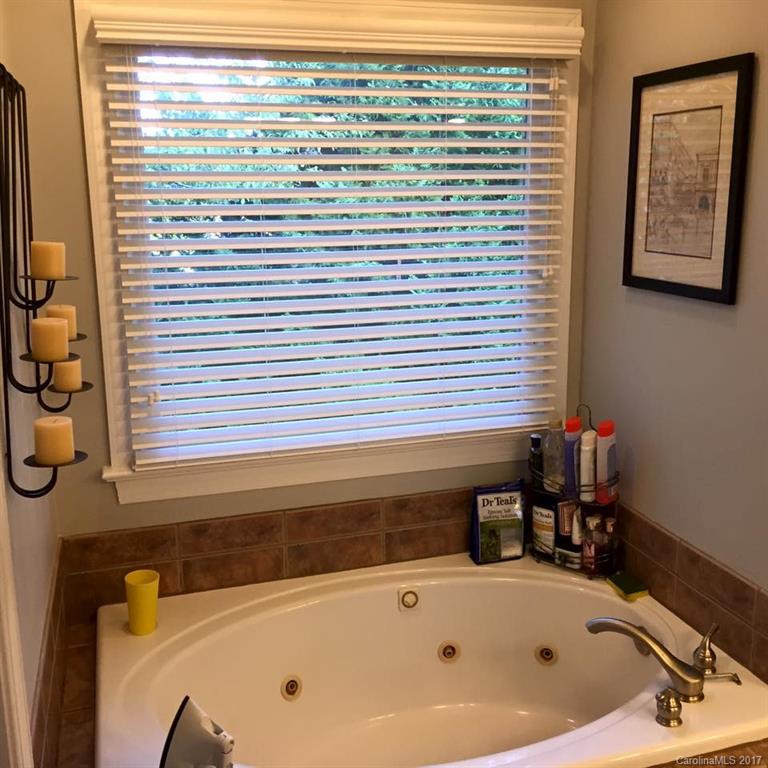 VanderLakes - Residential