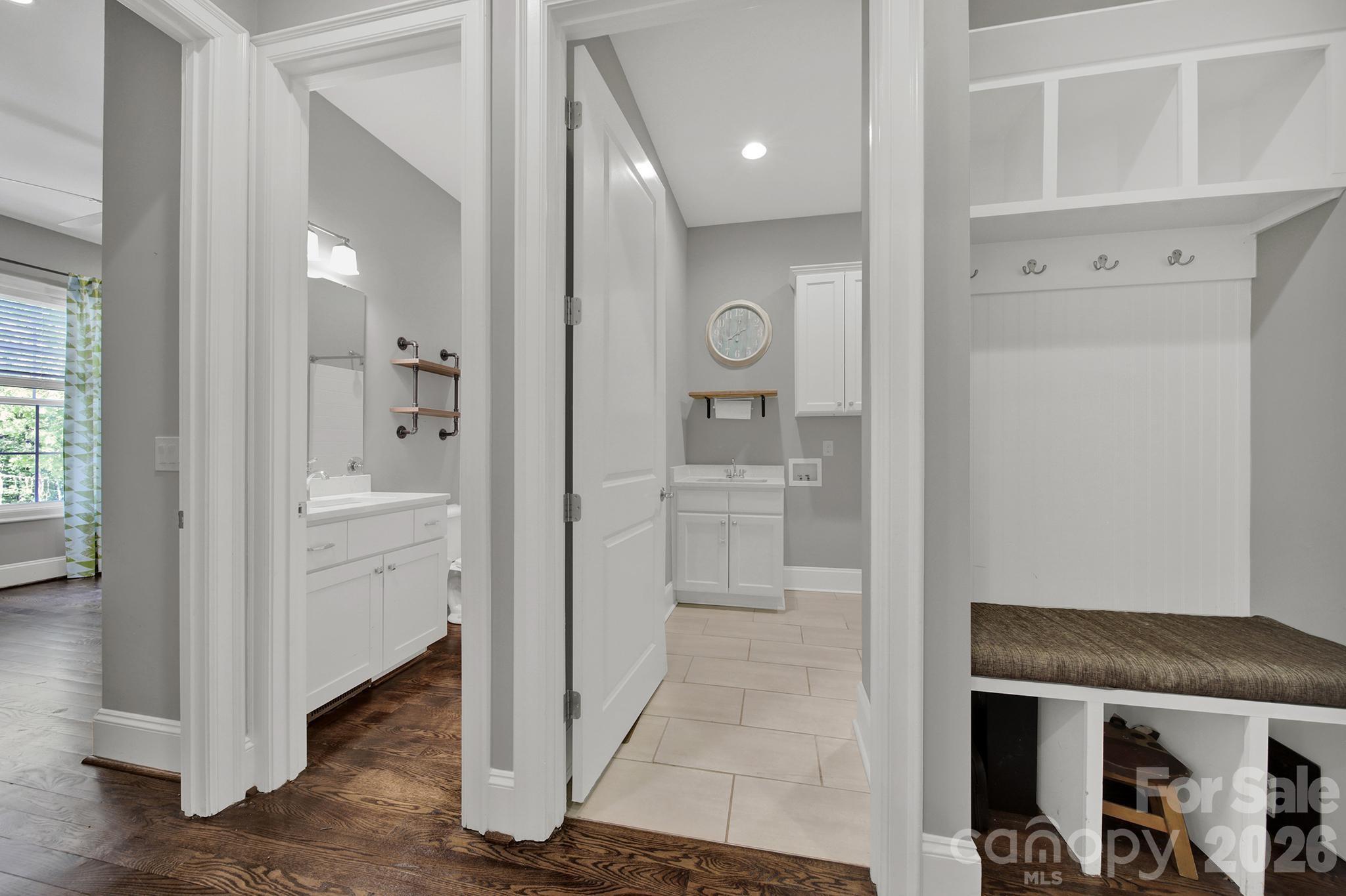 Henrys Glen - Residential