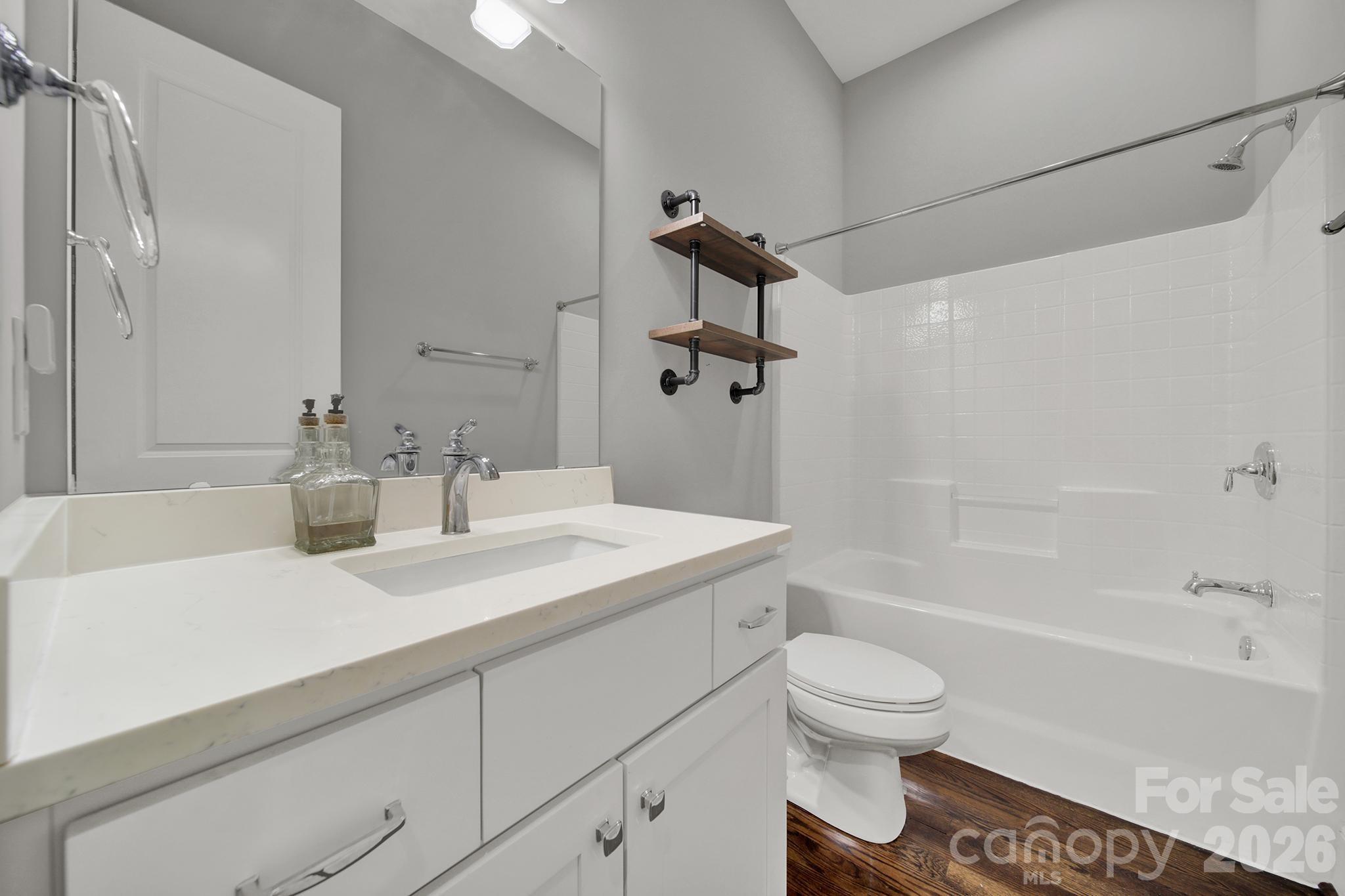 Henrys Glen - Residential