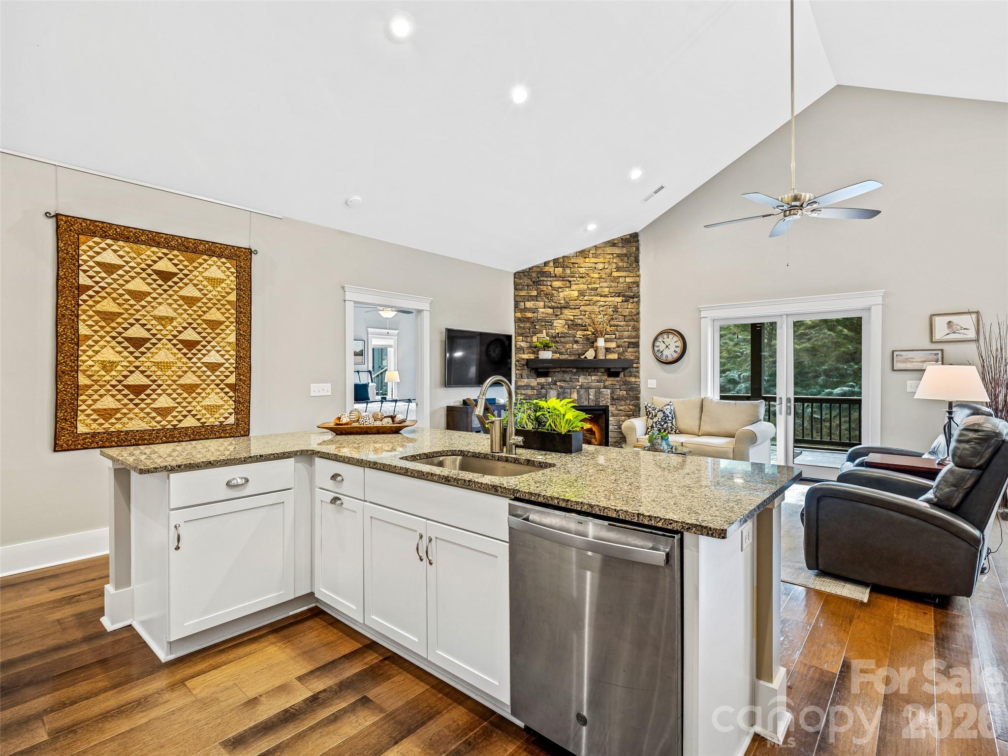 Cummings Cove - Residential