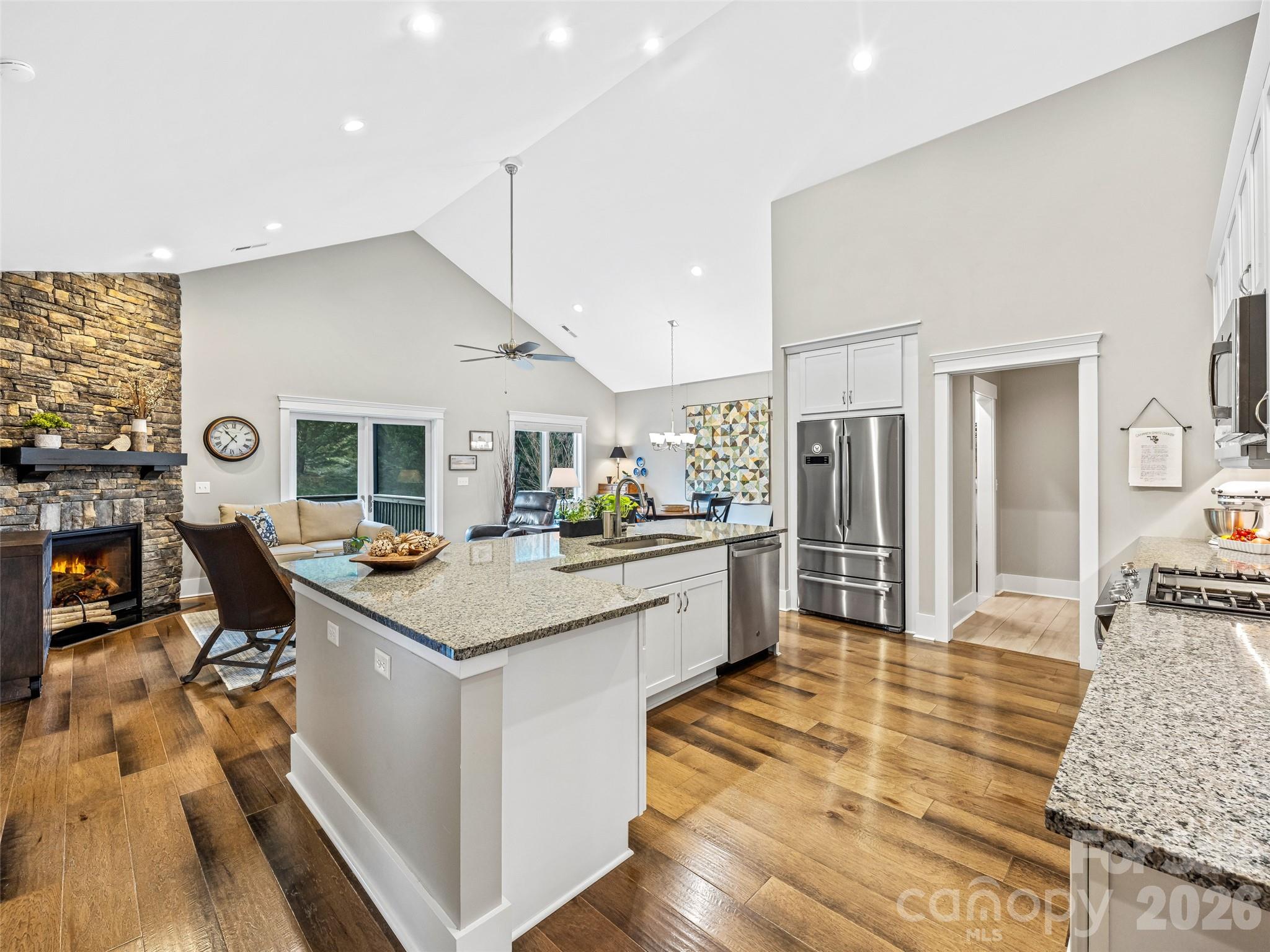 Cummings Cove - Residential