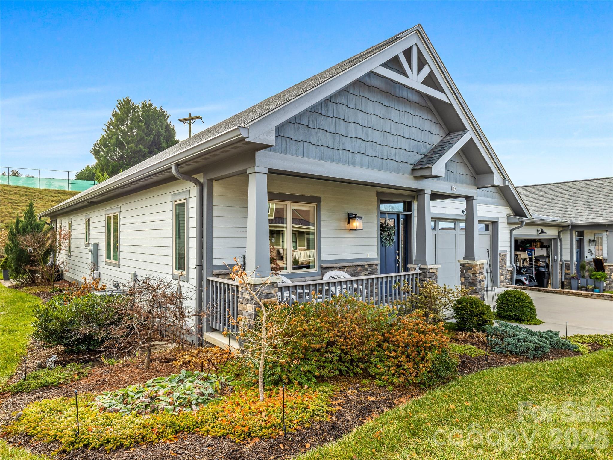 Cummings Cove - Residential