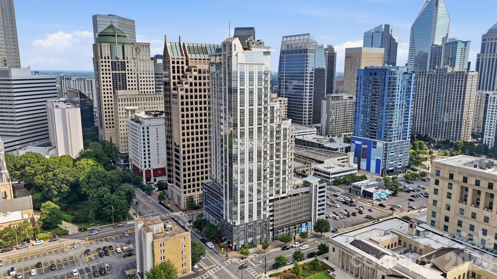 333 W Trade Street 1306