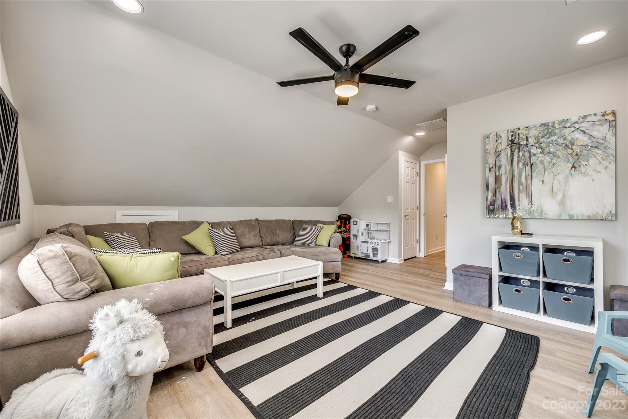 Thornblade Hills - Residential