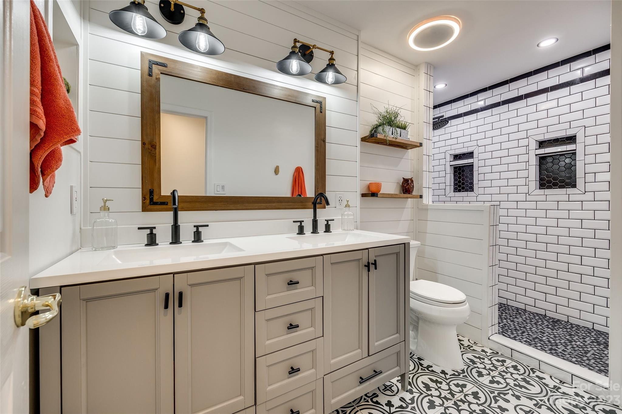 Thornblade Hills - Residential