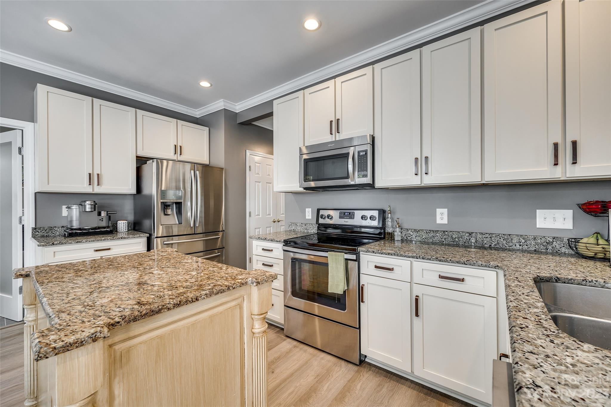 Thornblade Hills - Residential