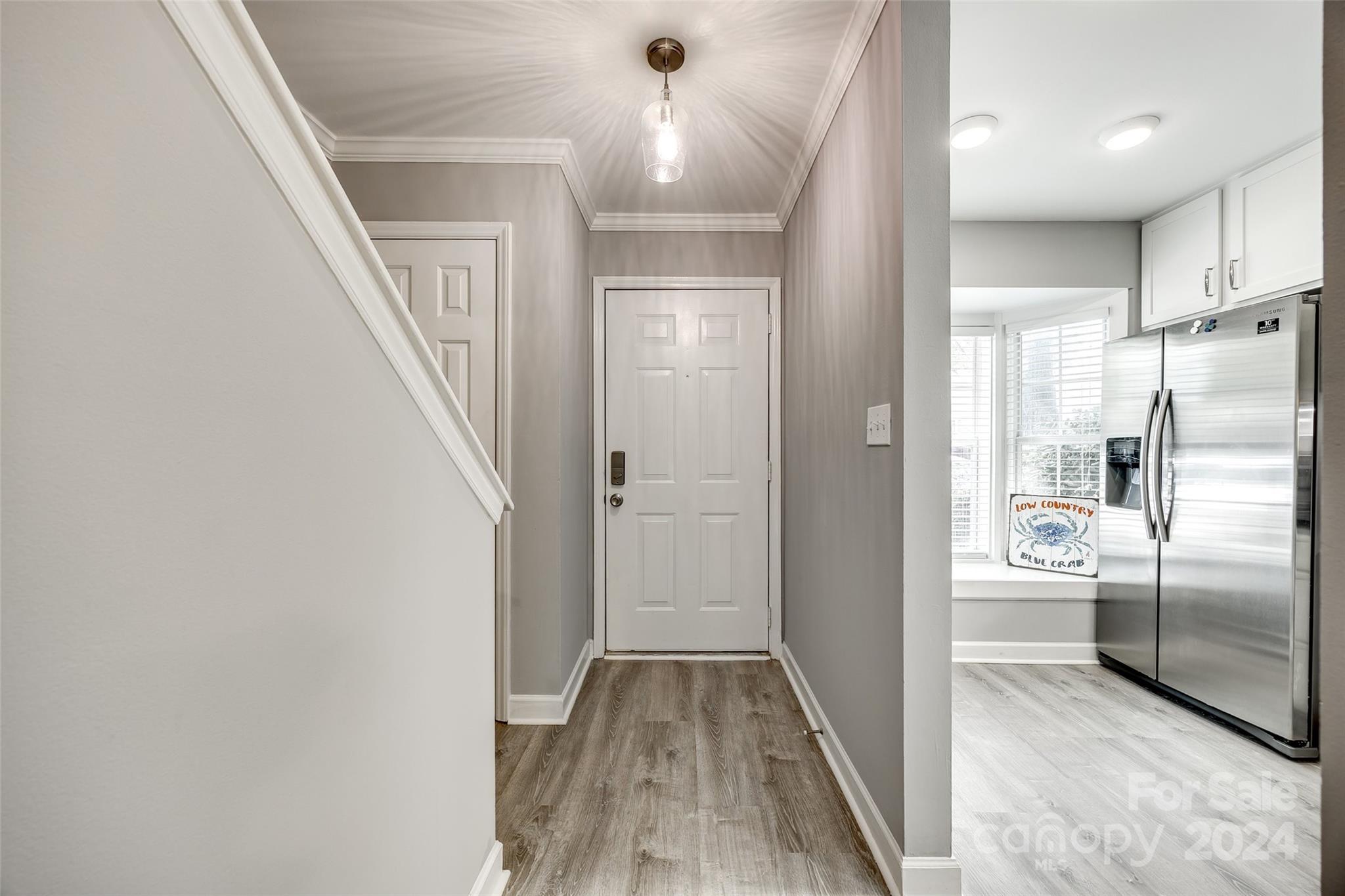 Manor Lake - Residential