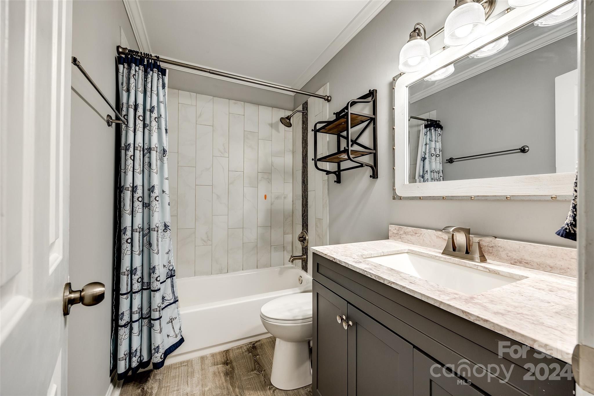 Manor Lake - Residential