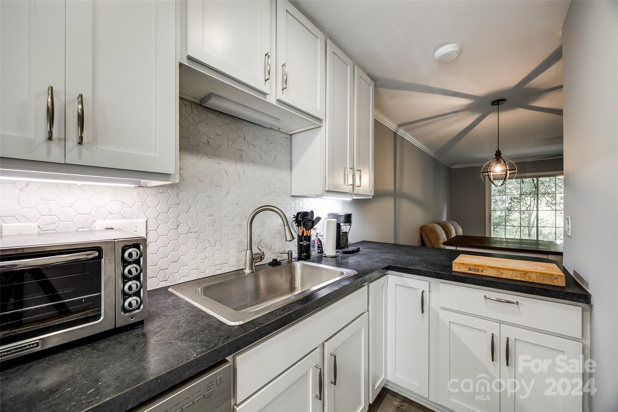 Manor Lake - Residential