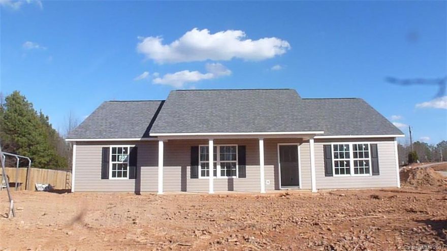 New Construction, Hunter's Ridge Subdivision. Buy now and choose your colors, 3BR, 2BA all vinyl home. Large living room, great kitchen with appliances and breakfast area, laundry area, large front porch.