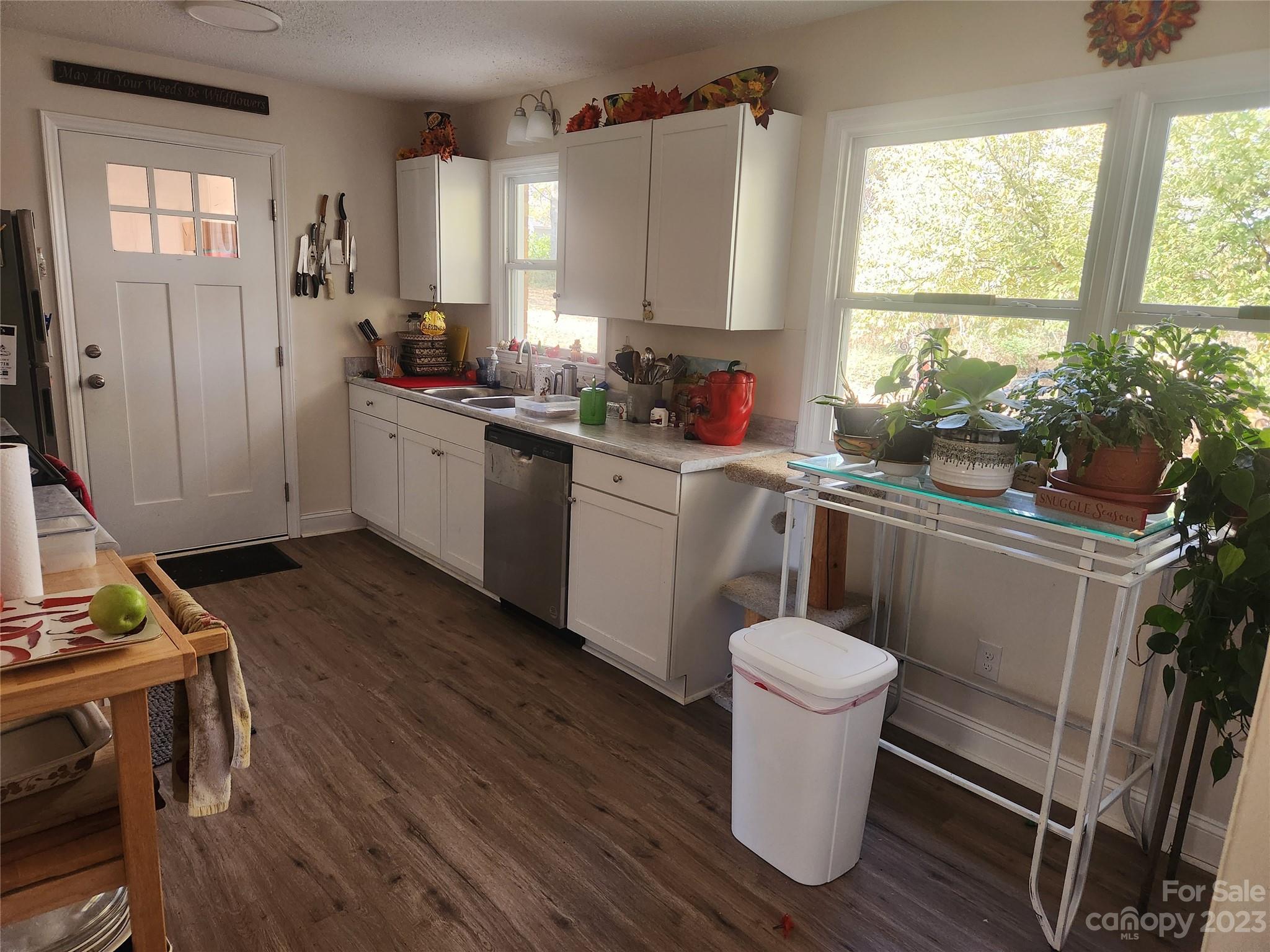 Dunwoody Acres - Residential